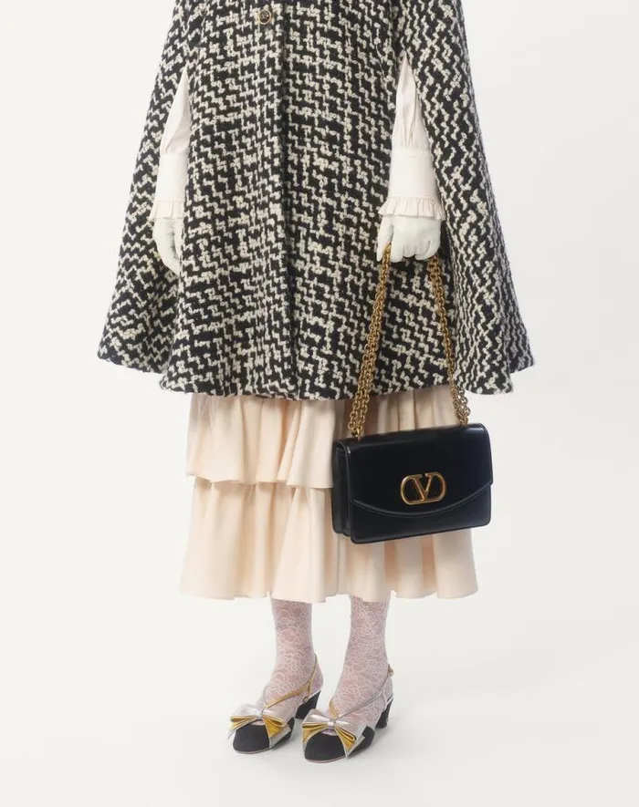 Valentino Coats And Outerwear Woman Geometric Tweed Cape For Woman In Ivoryblack Ivoryblack Valentino Coats And Outerwear Woman Geometric Tweed Cape For Woman In Ivoryblack Ivoryblack