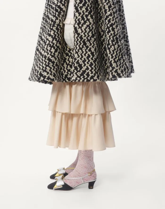 Valentino Coats And Outerwear Woman Geometric Tweed Cape For Woman In Ivoryblack Ivoryblack Valentino Coats And Outerwear Woman Geometric Tweed Cape For Woman In Ivoryblack Ivoryblack