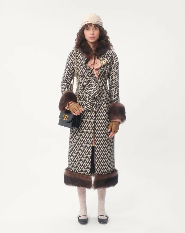 Valentino Coats And Outerwear Woman Toute La V Jacquard Coat For Woman In Blackivory Blackivory Valentino Coats And Outerwear Woman Toute La V Jacquard Coat For Woman In Blackivory Blackivory