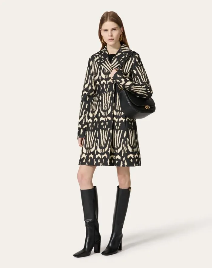 Valentino Coats And Outerwear Woman Valentino Wildprint 98 Coat For Woman In Black Black Valentino Coats And Outerwear Woman Valentino Wildprint 98 Coat For Woman In Black Black