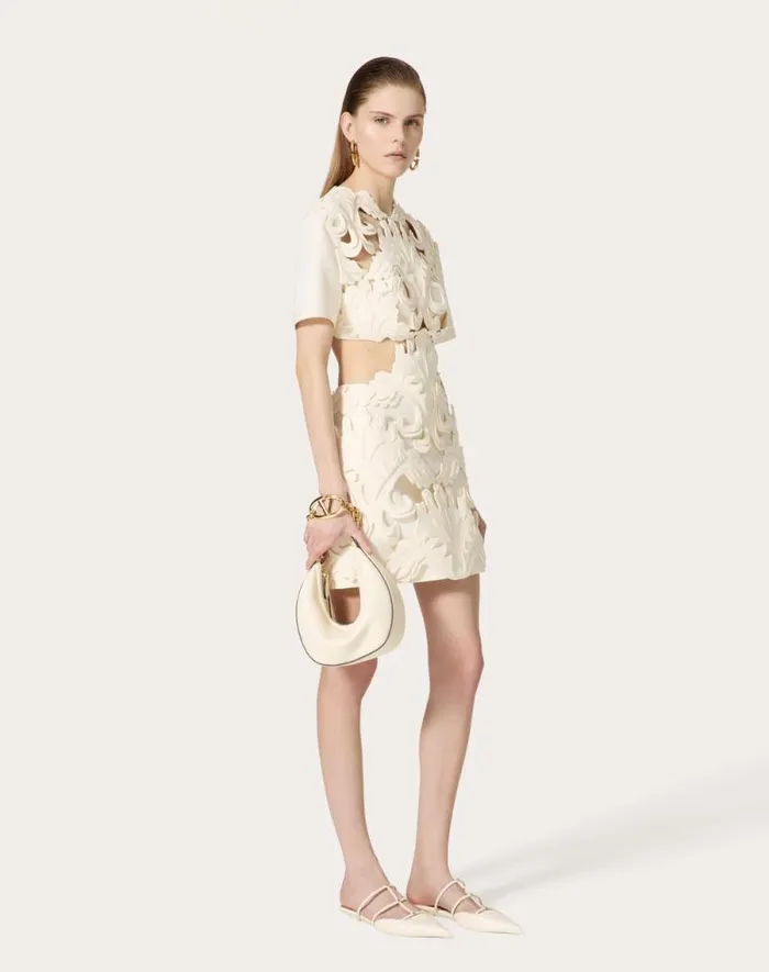 Valentino Dresses Woman Embroidered Crepe Couture Short Dress For Woman In Ivory Ivory Valentino Dresses Woman Embroidered Crepe Couture Short Dress For Woman In Ivory Ivory