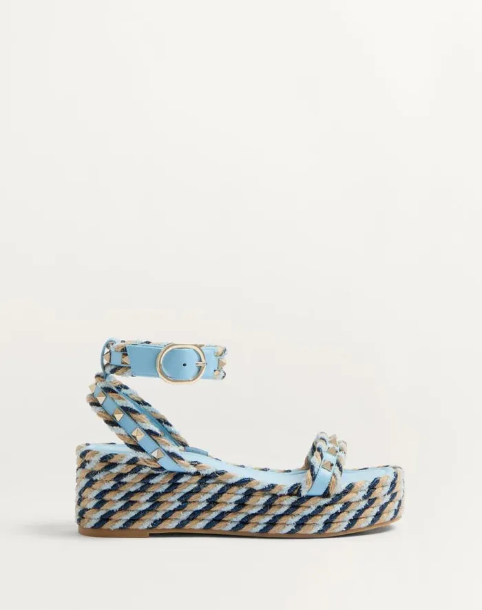 Valentino Espadrilles And Wedges Woman Rockstud Flatform Sandal In Calfskin 45mm For Woman In Blueivory Blueivory Valentino Espadrilles And Wedges Woman Rockstud Flatform Sandal In Calfskin 45mm For Woman In Blueivory Blueivory