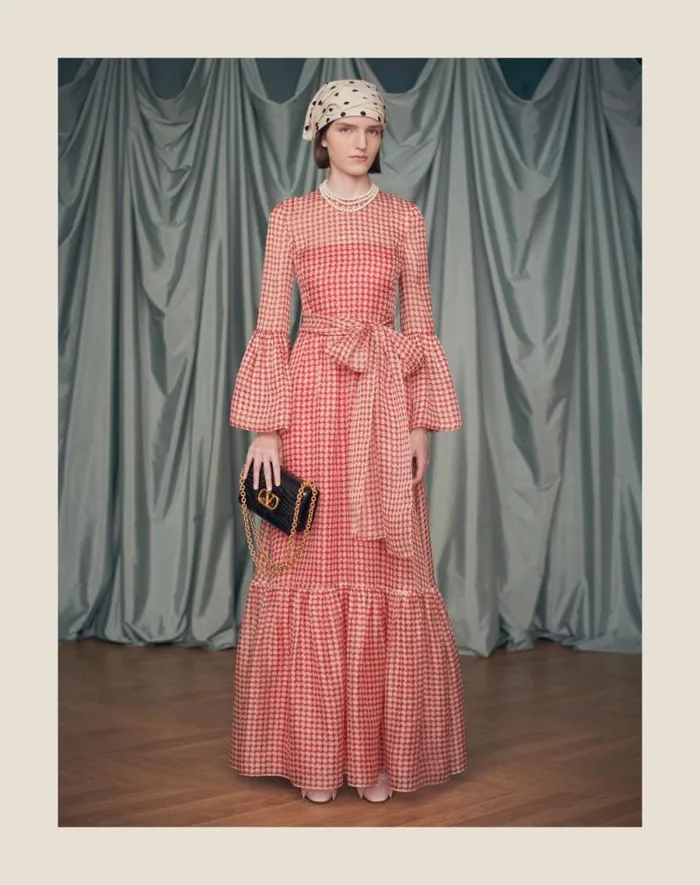 Valentino Gowns Woman Vichy Opticool Organza Evening Dress For Woman In Ivoryparis Ivoryparis Valentino Gowns Woman Vichy Opticool Organza Evening Dress For Woman In Ivoryparis Ivoryparis