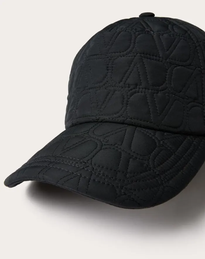 Valentino Hats And Gloves Man Baseball Hat In Quilted Toile Iconographe For Man In Navy Navy Valentino Hats And Gloves Man Baseball Hat In Quilted Toile Iconographe For Man In Navy Navy