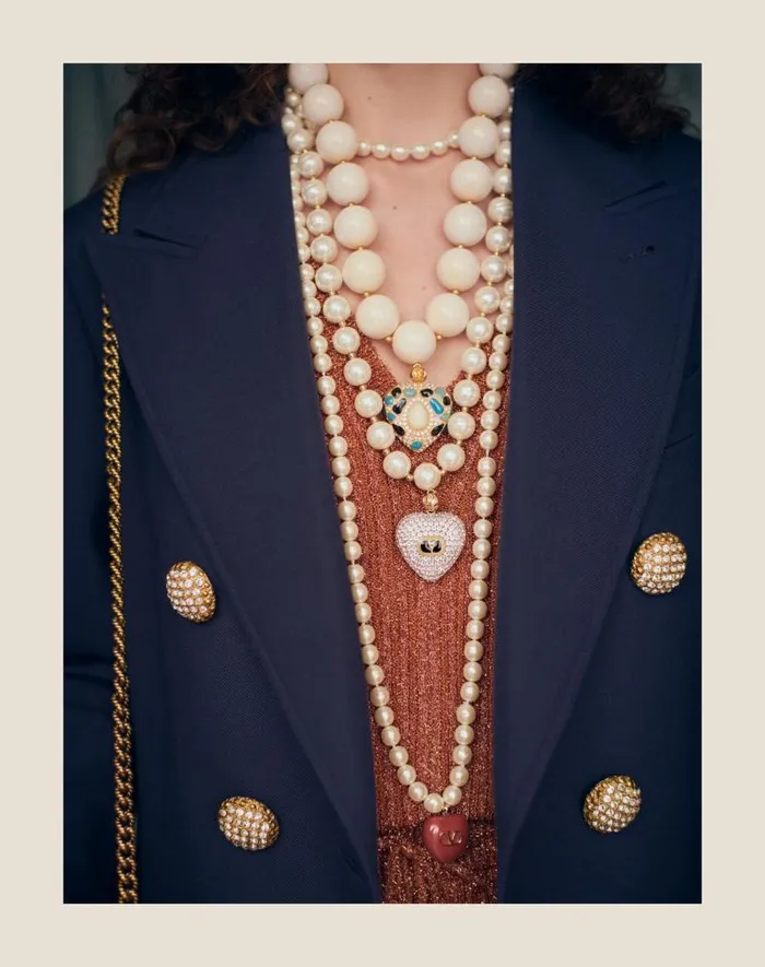 Valentino Jewelry Woman Coeur Royal Necklace In Metal Enamel Pearls And Swarovski Crystals For Woman In Multicolor Multicolor Valentino Jewelry Woman Coeur Royal Necklace In Metal Enamel Pearls And Swarovski Crystals For Woman In Multicolor Multicolor