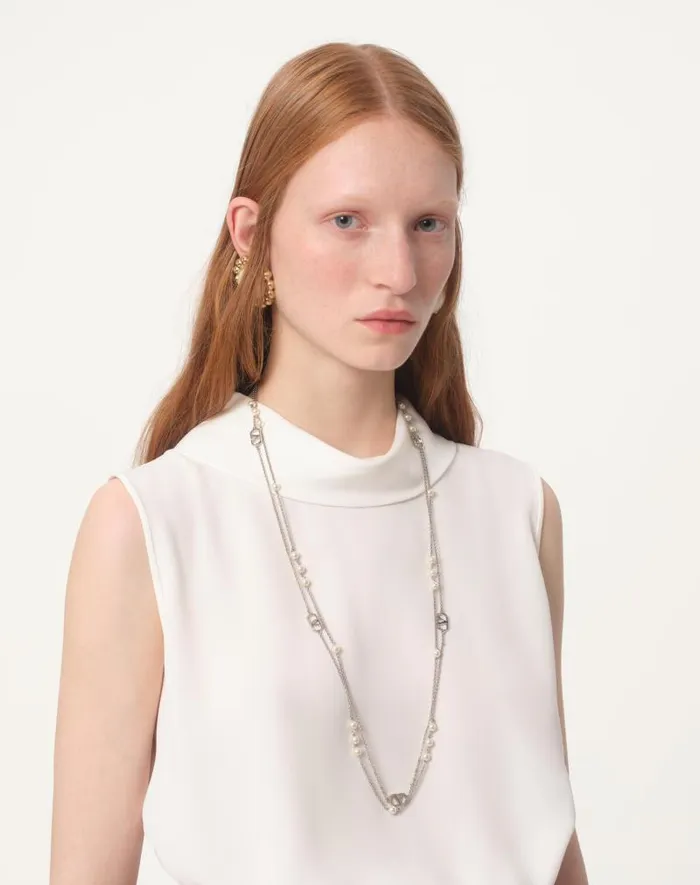 Valentino Jewelry Woman Vlogo Signature Metal Necklace With Swarovski Pearls For Woman In Palladium Palladium Valentino Jewelry Woman Vlogo Signature Metal Necklace With Swarovski Pearls For Woman In Palladium Palladium