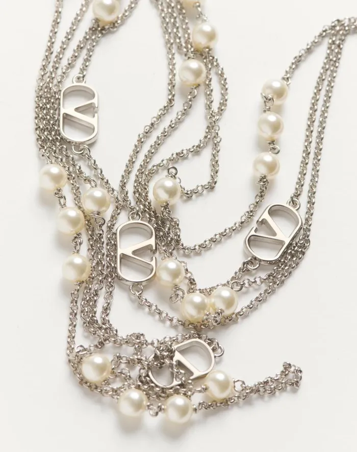 Valentino Jewelry Woman Vlogo Signature Metal Necklace With Swarovski Pearls For Woman In Palladium Palladium Valentino Jewelry Woman Vlogo Signature Metal Necklace With Swarovski Pearls For Woman In Palladium Palladium