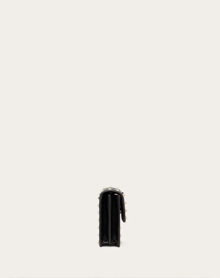 Valentino Mini Bags Woman Rockstud Grainy Calfskin Chain Pouch For Woman In Poudre Poudre Valentino Mini Bags Woman Rockstud Grainy Calfskin Chain Pouch For Woman In Poudre Poudre
