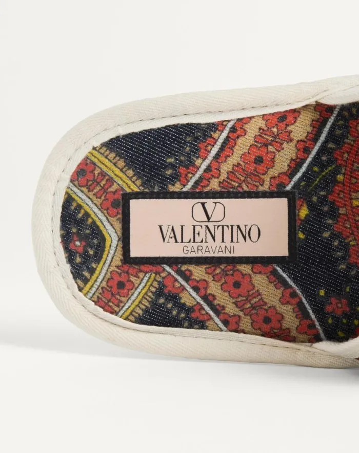 Valentino Sandals Man Ta Chambre Slide In Voyage Imaginaire Denim Fabric For Man In Multicolorivory Multicolorivory Valentino Sandals Man Ta Chambre Slide In Voyage Imaginaire Denim Fabric For Man In Multicolorivory Multicolorivory