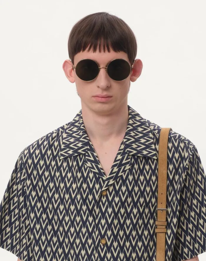 Valentino Shirts Man Cotton Popeline Bowling Shirt With Toute La V Print For Man In Navycream Navycream Valentino Shirts Man Cotton Popeline Bowling Shirt With Toute La V Print For Man In Navycream Navycream