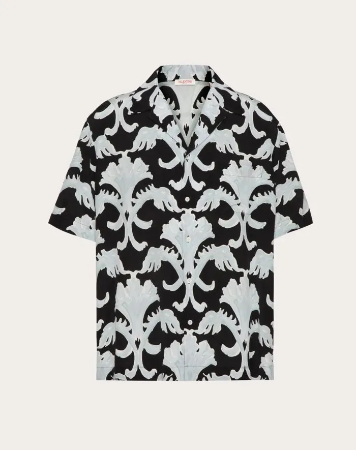 Valentino Shirts Man Metamorphos Wall Print Silk Bowling Shirt For Man In Blackpearl Gray Blackpearl Gray Valentino Shirts Man Metamorphos Wall Print Silk Bowling Shirt For Man In Blackpearl Gray Blackpearl Gray