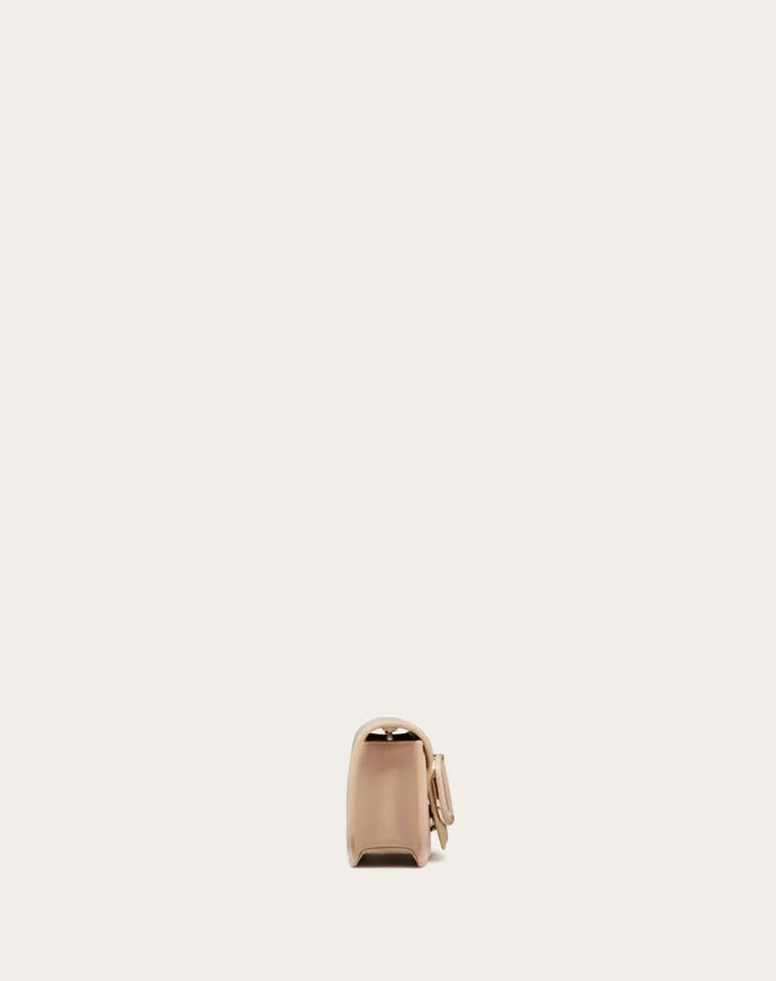 Valentino Shoulder Bags Woman Valentino Garavani Loc Calfskin Shoulder Bag For Woman In Powder Rose Powder Rose Valentino Shoulder Bags Woman Valentino Garavani Loc Calfskin Shoulder Bag For Woman In Powder Rose Powder Rose