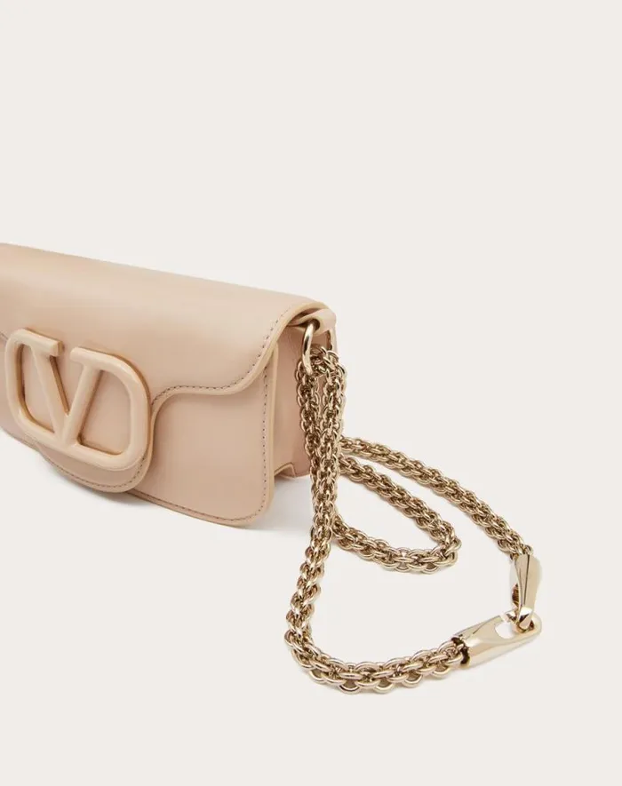 Valentino Shoulder Bags Woman Valentino Garavani Loc Calfskin Shoulder Bag For Woman In Powder Rose Powder Rose Valentino Shoulder Bags Woman Valentino Garavani Loc Calfskin Shoulder Bag For Woman In Powder Rose Powder Rose