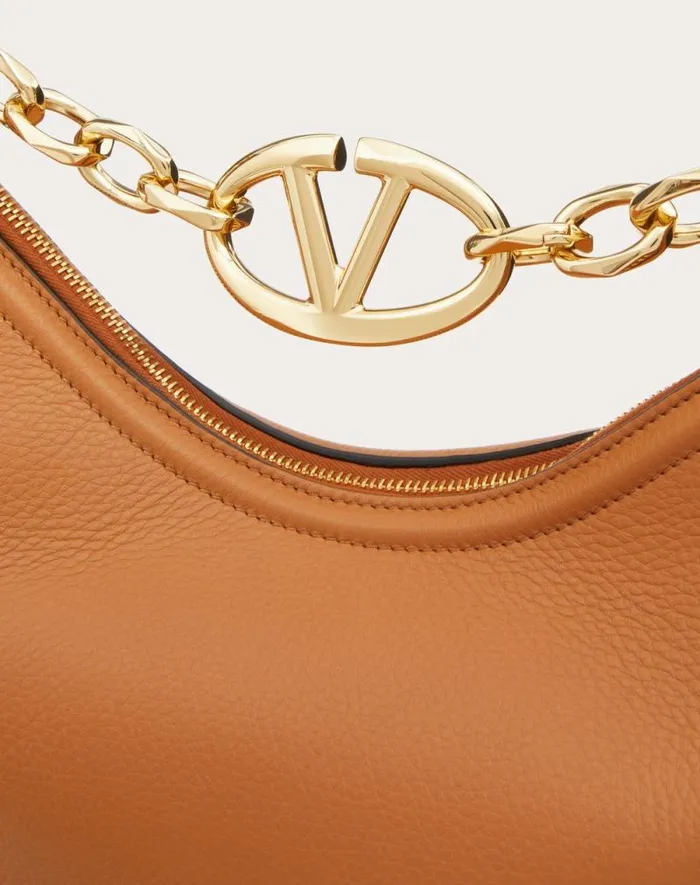 Valentino Shoulder Bags Woman Vlogo Moon Medium Grainy Calfskin Hobo Bag With Chain For Woman In Almond Almond Valentino Shoulder Bags Woman Vlogo Moon Medium Grainy Calfskin Hobo Bag With Chain For Woman In Almond Almond