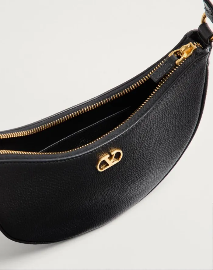 Valentino Shoulder Bags Woman Vlogo Signature Mini Hobo Bag In Grainy Calfskin For Woman In Light Ivory Light Ivory Valentino Shoulder Bags Woman Vlogo Signature Mini Hobo Bag In Grainy Calfskin For Woman In Light Ivory Light Ivory