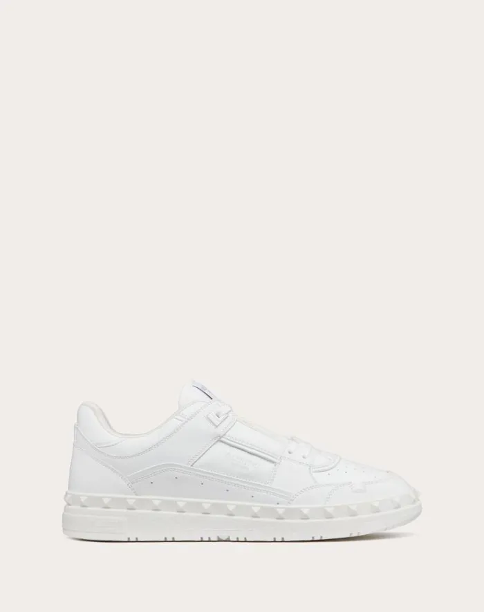 Valentino Sneakers Man Freedots Lowtop Sneaker In Calfskin For Man In Black Black Valentino Sneakers Man Freedots Lowtop Sneaker In Calfskin For Man In Black Black