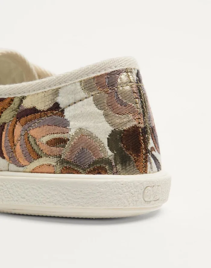 Valentino Sneakers Woman Bay By Bay Sneakers In Jacquard Apres L039hiver Fabric For Woman In Ivory Ivory Valentino Sneakers Woman Bay By Bay Sneakers In Jacquard Apres L039hiver Fabric For Woman In Ivory Ivory