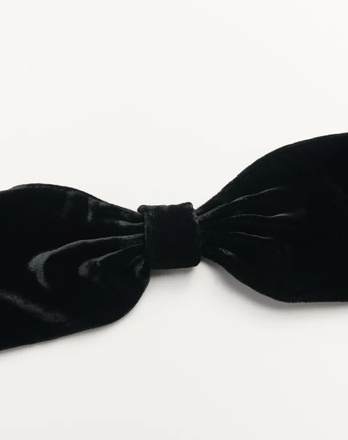 Valentino Soft Accessories Man Valentie Velvet Bow Tie For Man In Black Black Valentino Soft Accessories Man Valentie Velvet Bow Tie For Man In Black Black