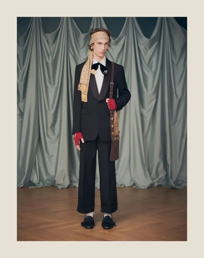 Valentino Soft Accessories Man Valentie Velvet Bow Tie For Man In Black Black Valentino Soft Accessories Man Valentie Velvet Bow Tie For Man In Black Black