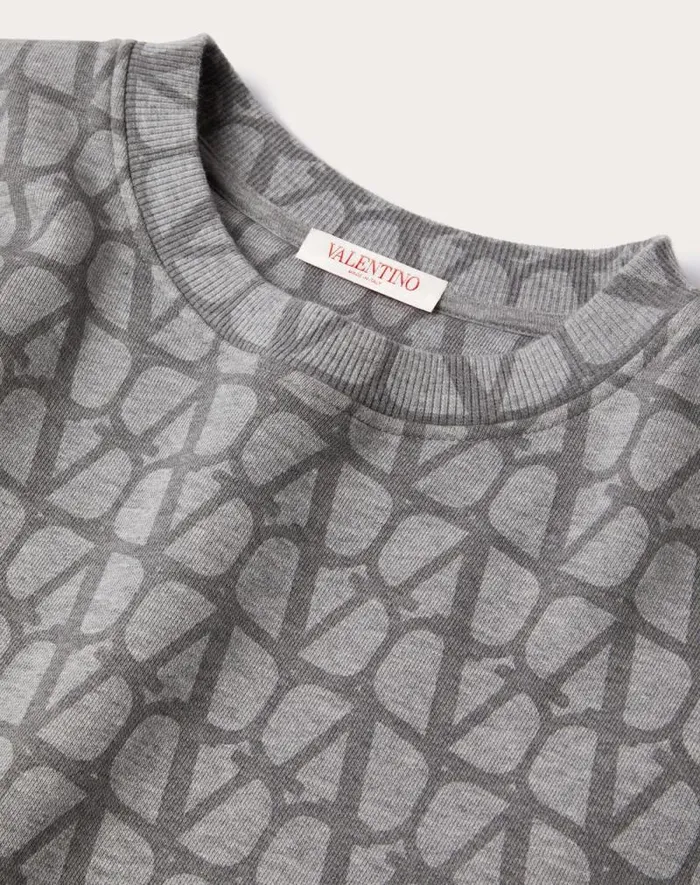 Valentino Tshirts And Sweatshirts Man Cotton Crewneck Sweatshirt With Toile Iconographe Print For Man In Grey Grey Valentino Tshirts And Sweatshirts Man Cotton Crewneck Sweatshirt With Toile Iconographe Print For Man In Grey Grey