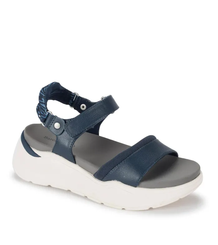 Women Baretraps Active Sandals Wincy Platform Sandal Navy Blue