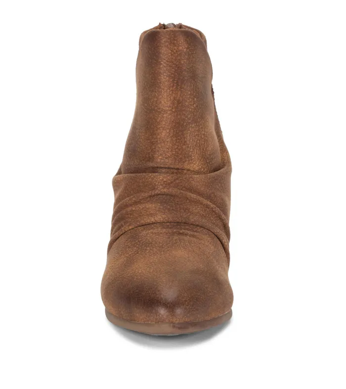 Women Baretraps Booties Leanna Bootie Cashew