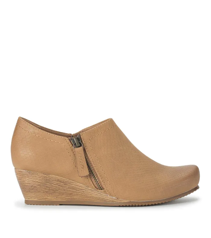 Women Baretraps Booties Louise Wedge Ankle Bootie Sandstone