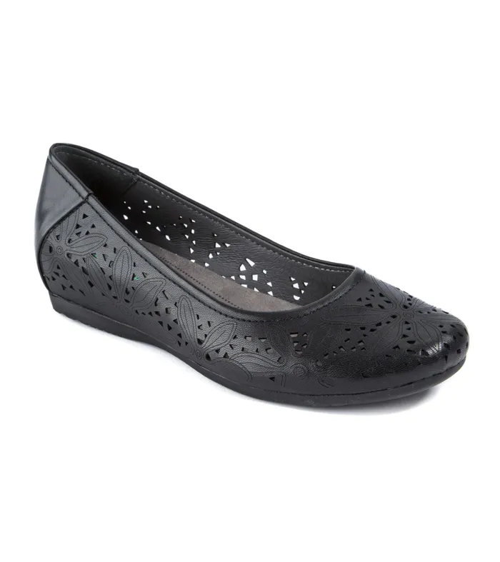 Women Baretraps Flats and Loafers Mariah Casual Flat Black