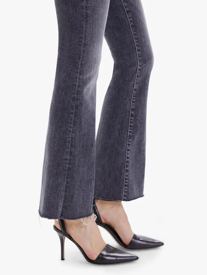 Women Flare Mother Denim The Weekender Fray Black