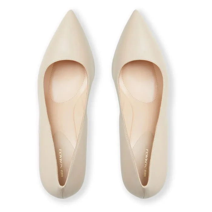 Women Heels Bruno Magli TARA Pump SAND
