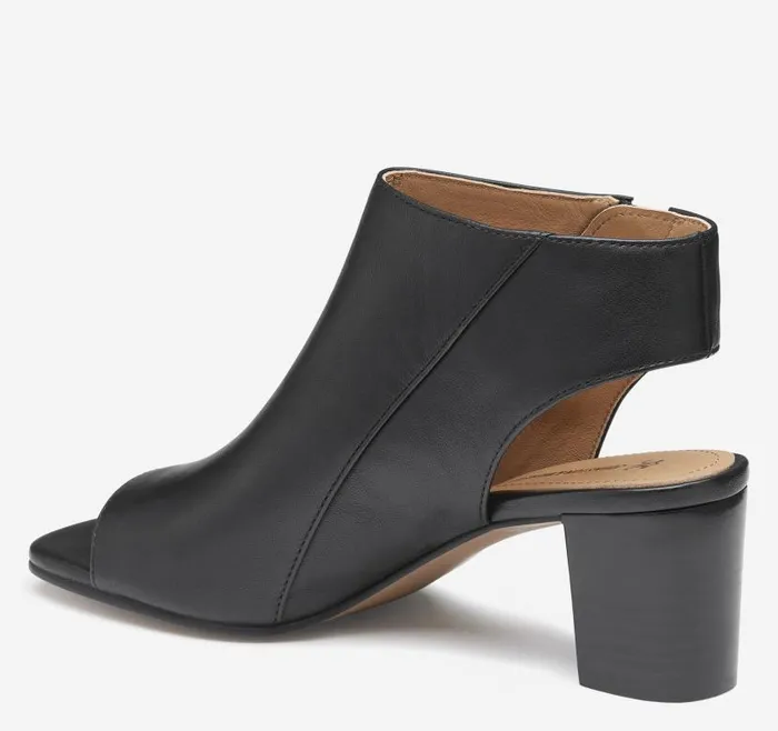 Women Johnston and Murphy Boots and Booties Evelyn SideZip Bootie Black Glove Leather Women Johnston and Murphy Boots and Booties Evelyn SideZip Bootie Black Glove Leather