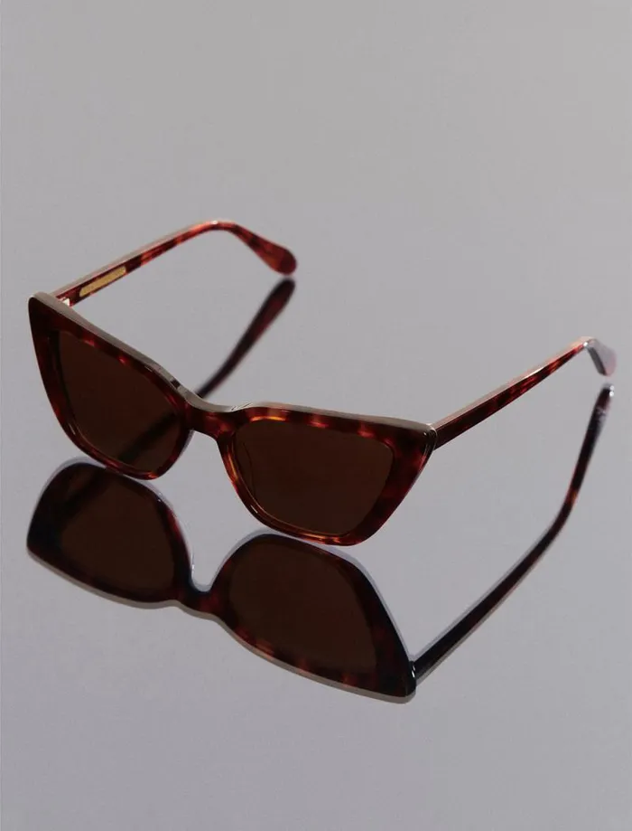 Women Kendall Cat Eye Sunglasses Brown Demi BCBG Sunglasses Women Kendall Cat Eye Sunglasses Brown Demi BCBG Sunglasses