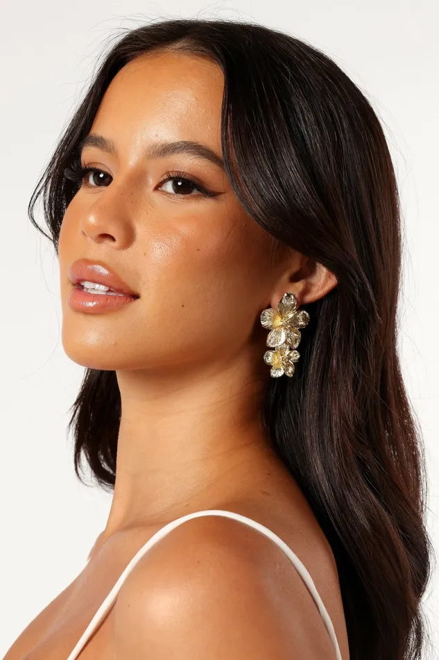 Women Petal and Pup Alexa Flower Earrings Gold Earrings