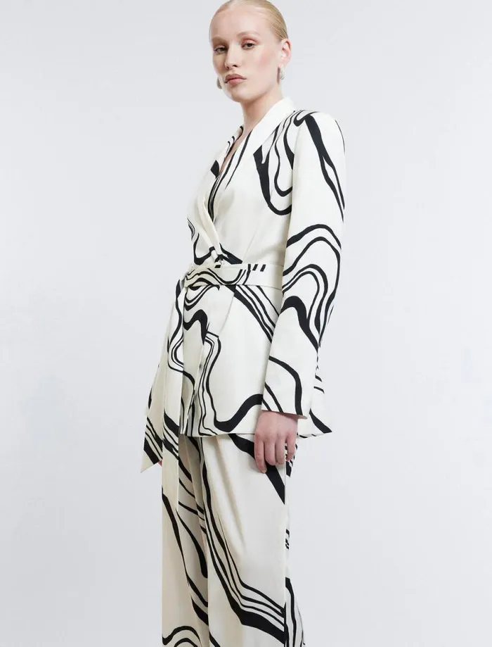 Women Salome Belted Blazer Gardenia Combo BCBG Suiting Women Salome Belted Blazer Gardenia Combo BCBG Suiting