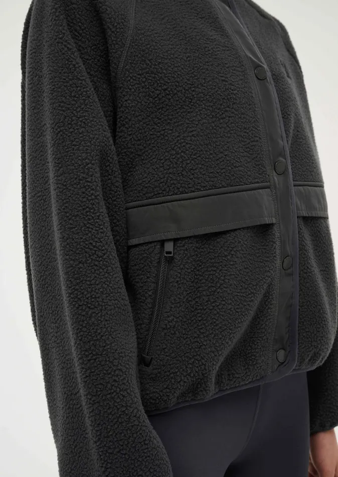 Women TECHNIQUE JACKET IN MARINE BLUE Jackets PE Nation