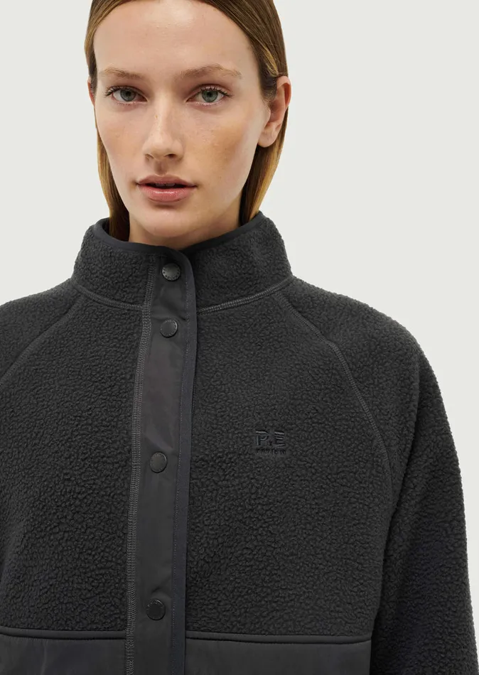 Women TECHNIQUE JACKET IN MARINE BLUE Jackets PE Nation