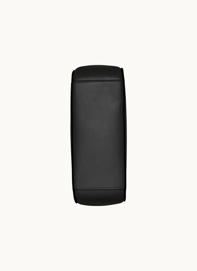 Women VALLEY STREAM CROSSBODY Blackgold Donna Karan New York Crossbodies And Satchels Women VALLEY STREAM CROSSBODY Blackgold Donna Karan New York Crossbodies And Satchels