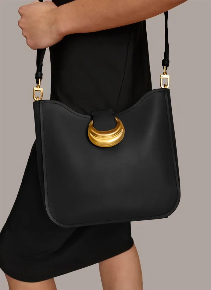 Women VALLEY STREAM CROSSBODY Blackgold Donna Karan New York Crossbodies And Satchels Women VALLEY STREAM CROSSBODY Blackgold Donna Karan New York Crossbodies And Satchels