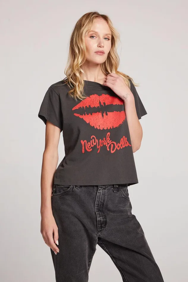 Womens Chaser Brand Tops New York Dolls Lips Skyline Cropped Tee