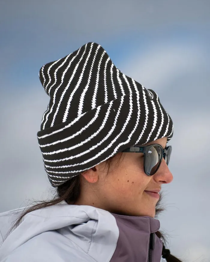 Womens Shred Beanie 8211 Black Womens Volcom Beanies