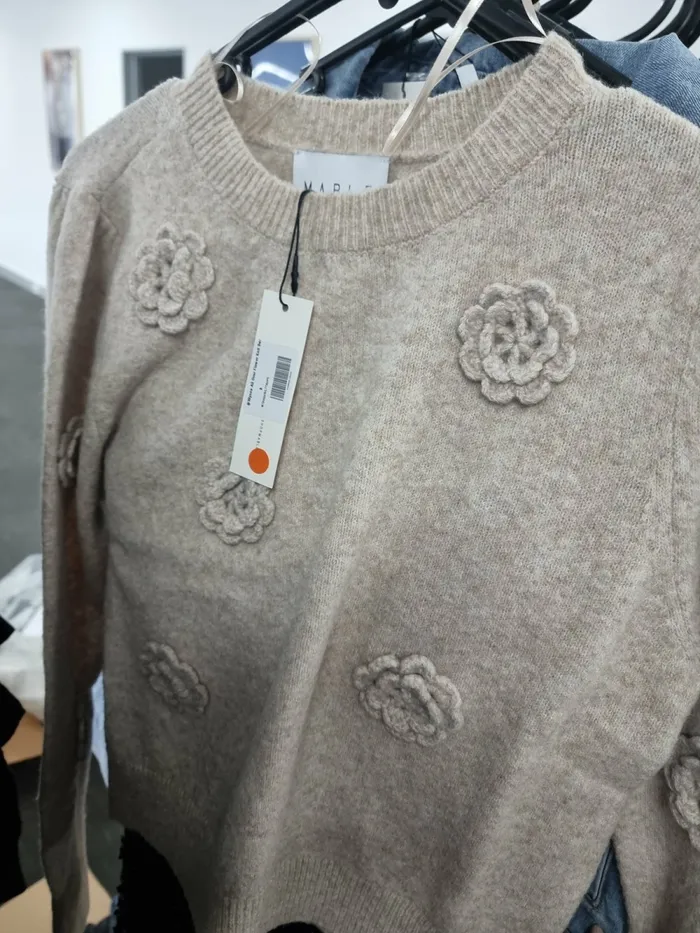 Wynne All Over Flower Knit Sweater Light Taupe Women Sweaters Petal and Pup